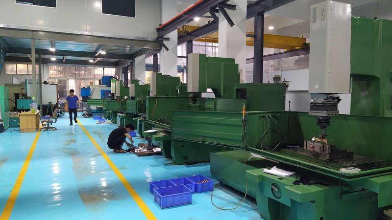 小型拉伸模具加工：价格与品质的平衡之道**