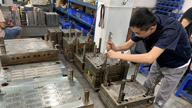冲压模具寿命，影响其长久的五大因素**